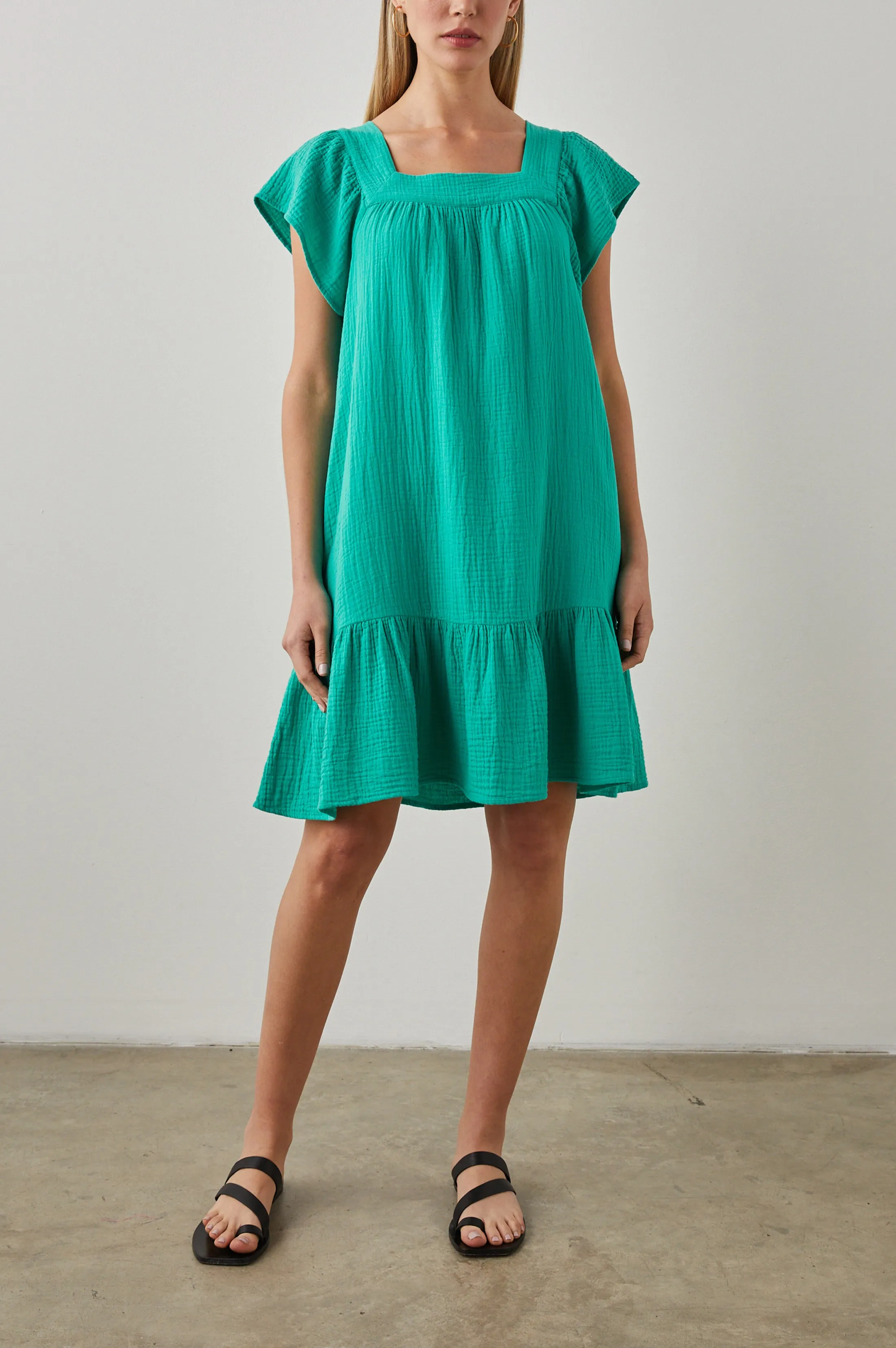 EVERDEEN DRESS - EMERALD