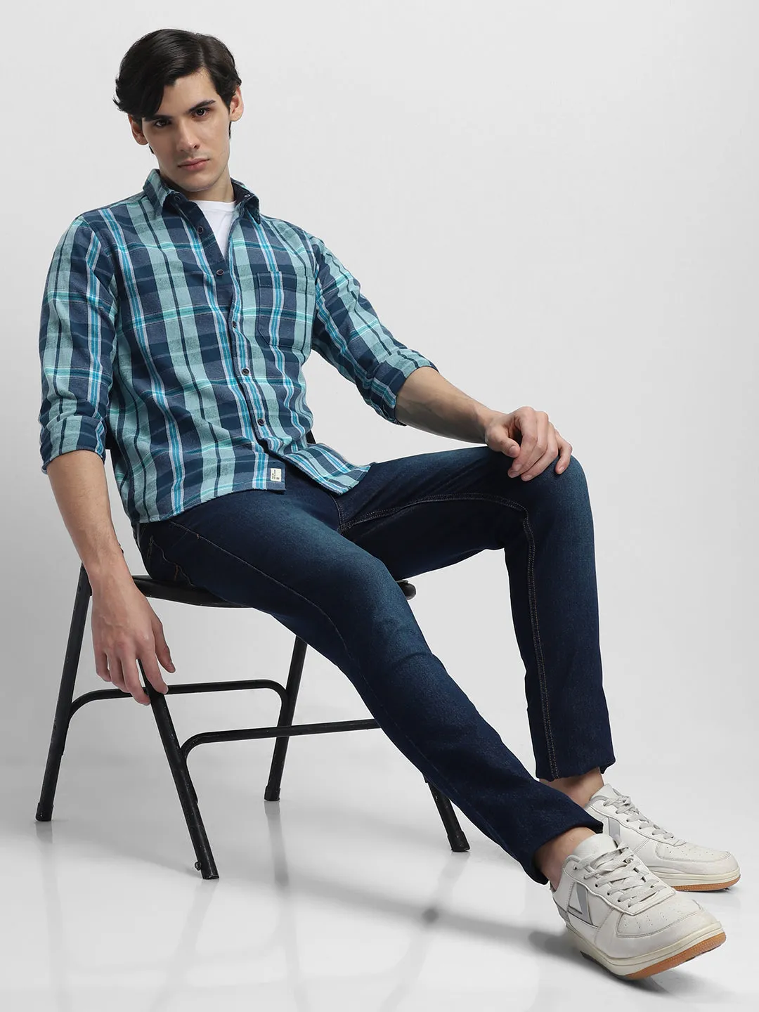 Men's Button Down Collar Slim Fit Washed Blue Denim Shirt