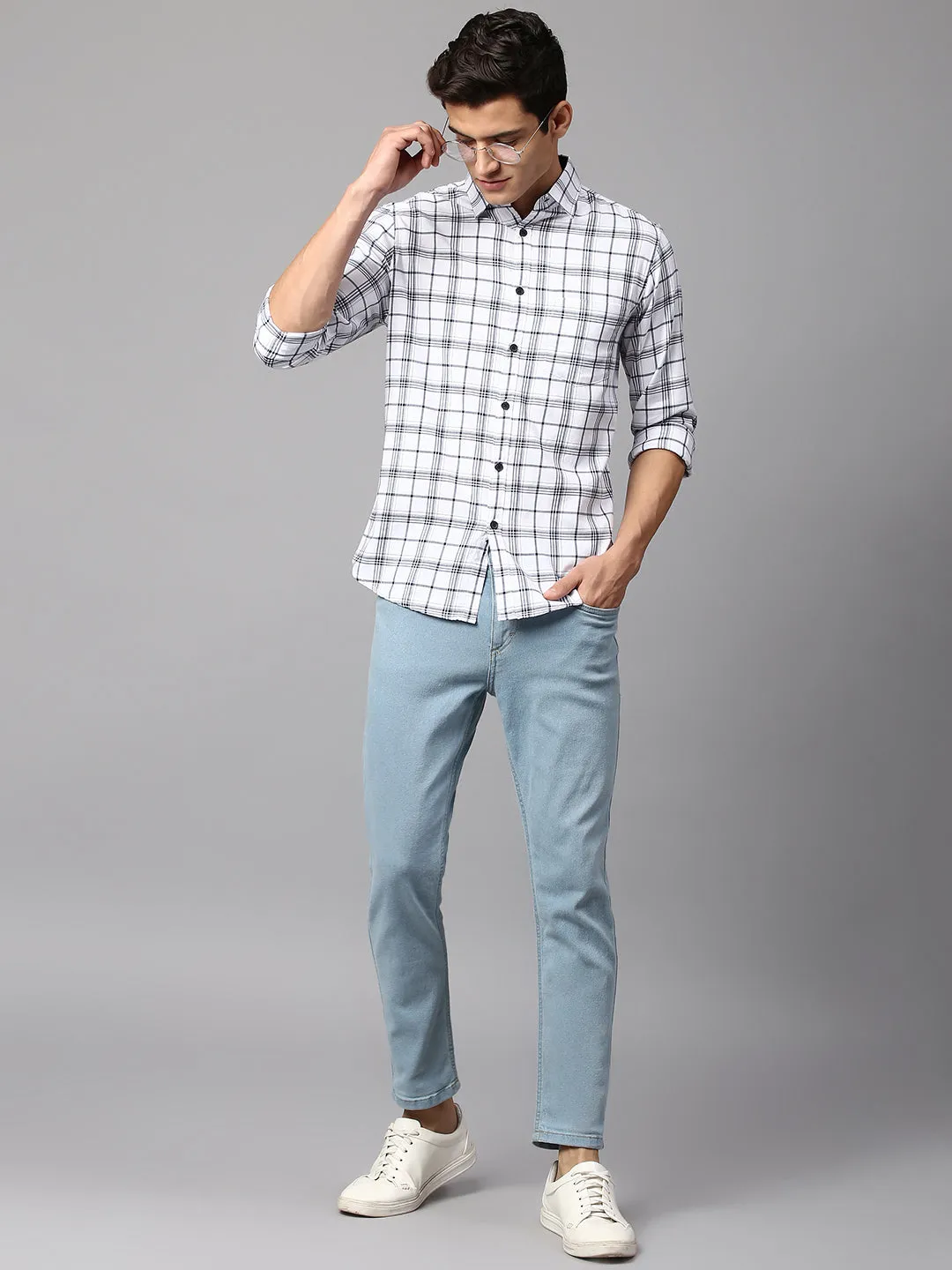 Men's Checkered White Slim Fit Casual Shirt  Spread Collar