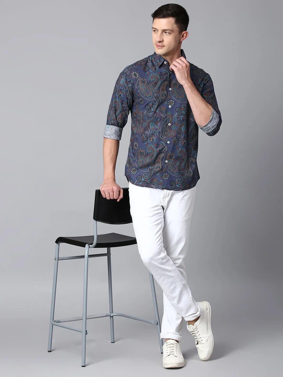 Men's Embellished Blue Slim Fit Casual Shirt With Spread Collar