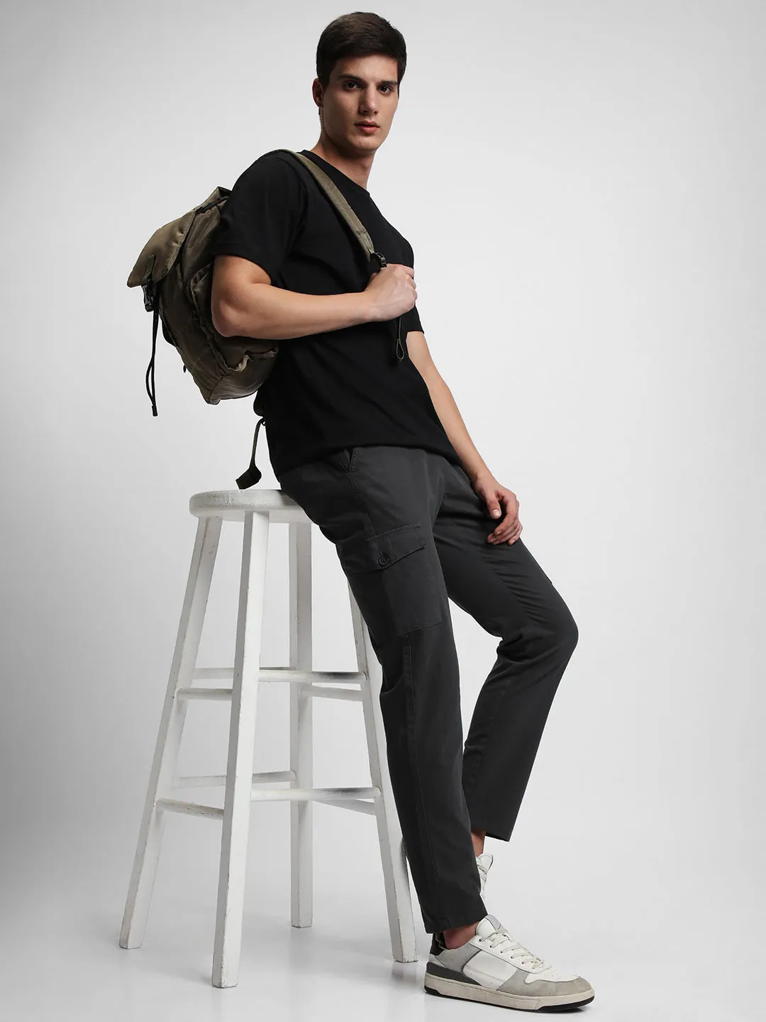 Men's Grey Slim Fit Cargos Trousers