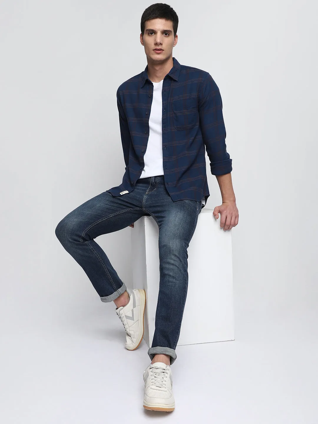 Men's Navy Blue Slim Fit Opaque Checked Casual Shirt