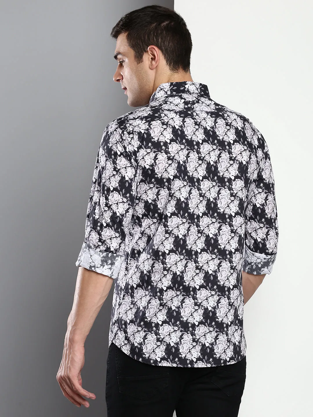 Men's Printed Black Slim Fit Satin Casual Shirt With Spread Collar & Full Sleeves (C9049_Black_S)