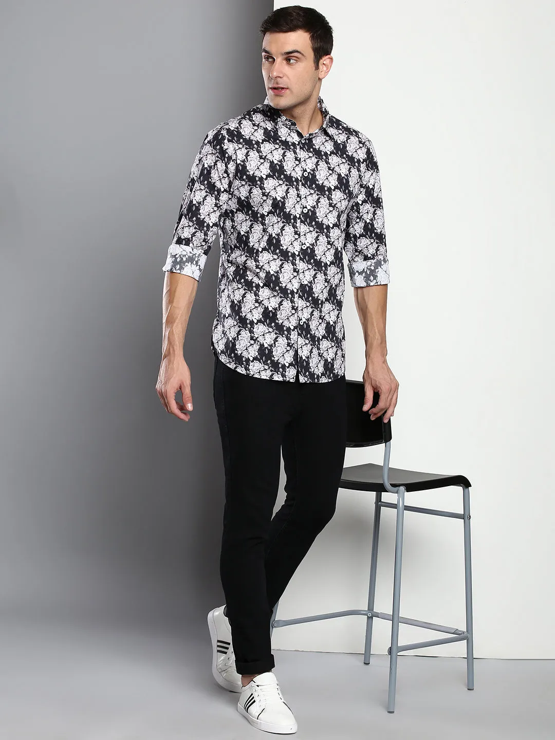 Men's Printed Black Slim Fit Satin Casual Shirt With Spread Collar & Full Sleeves (C9049_Black_S)