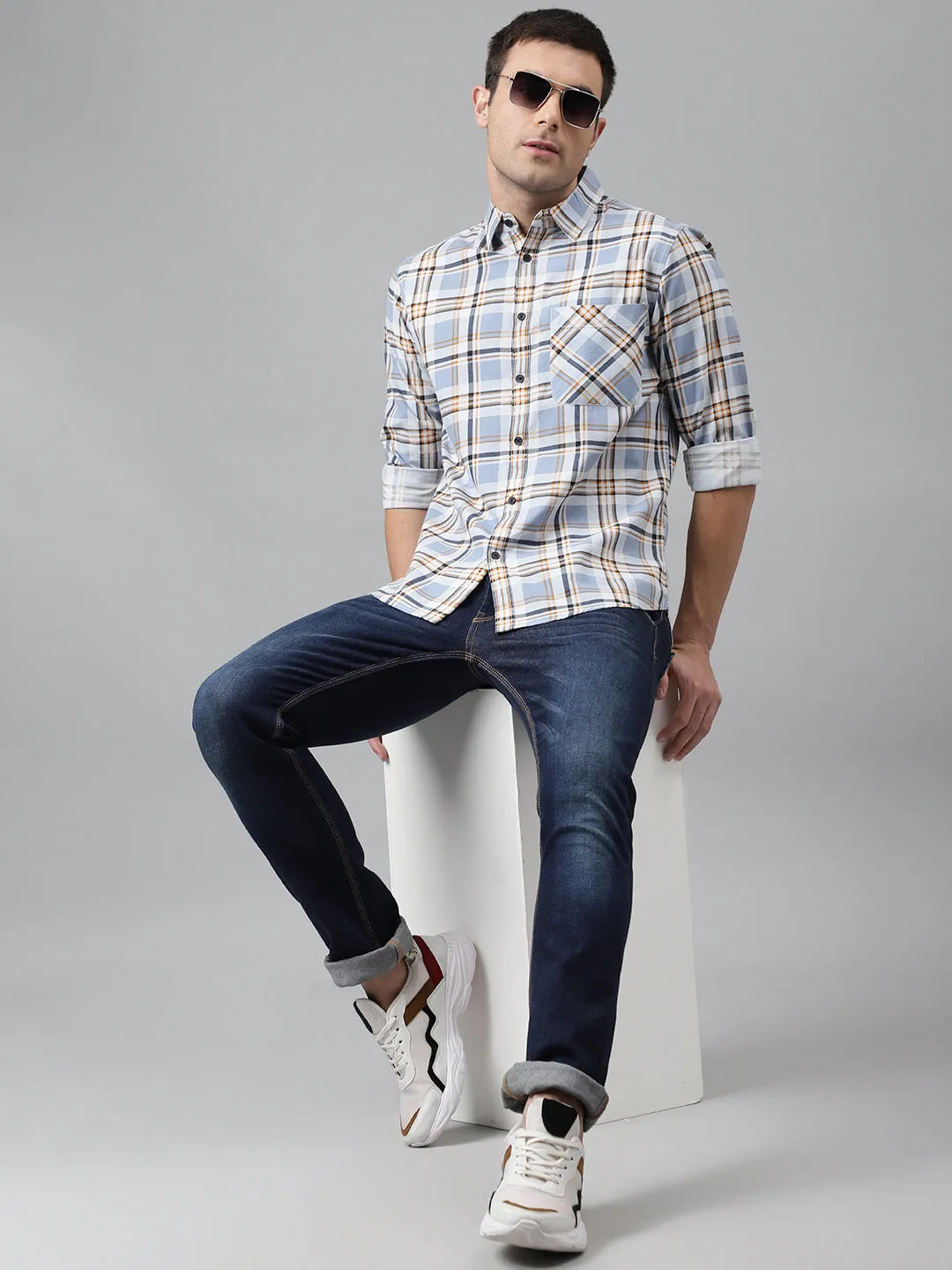 Men's Single Patch Pocket Checkered Slim Fit Cotton Casual Shirt