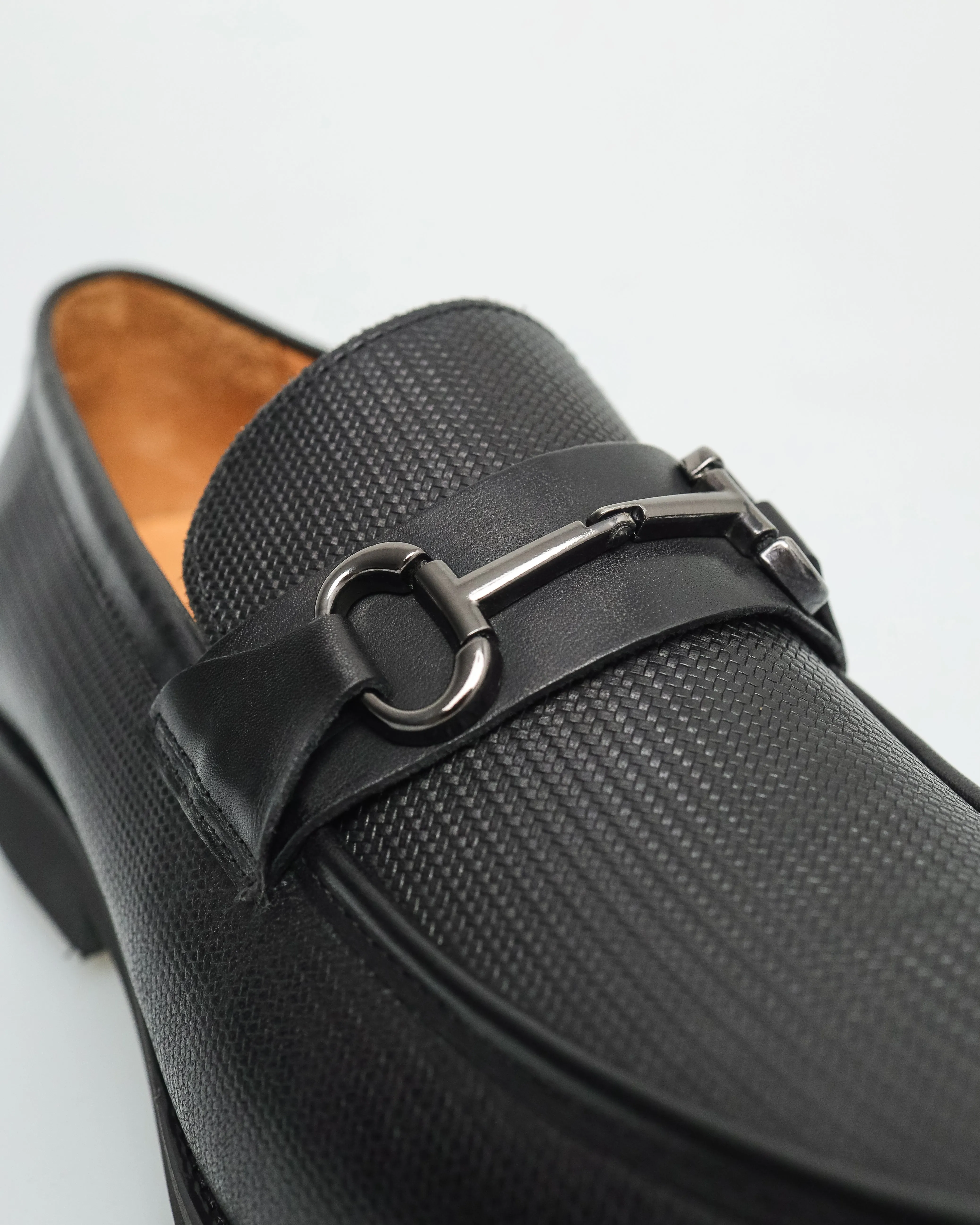 Tomaz F336 Men's SleekEdge Buckle Loafer