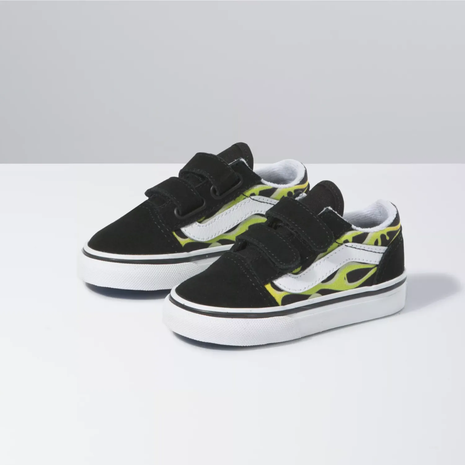 Vans Old Skool V (Slime Flame) Black/True White